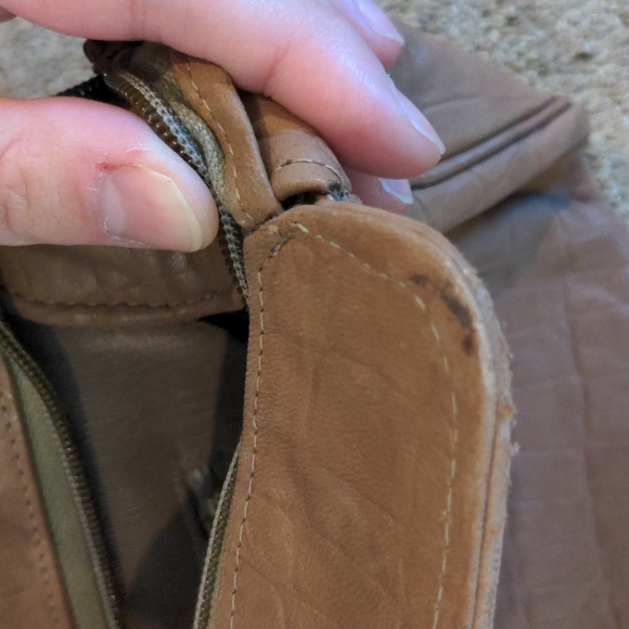 Small pocketbook/oversized clutch - Picture 4 of 7